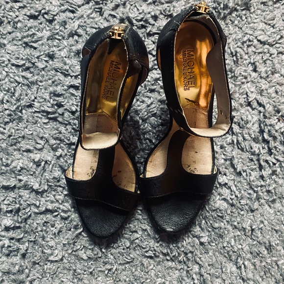 Michael Kors sandals - Picture 7 of 9